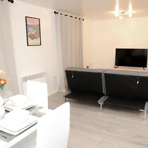 Stylish Flat By Sn Homes - Zone 4 London , Abbey Wood United Kingdom