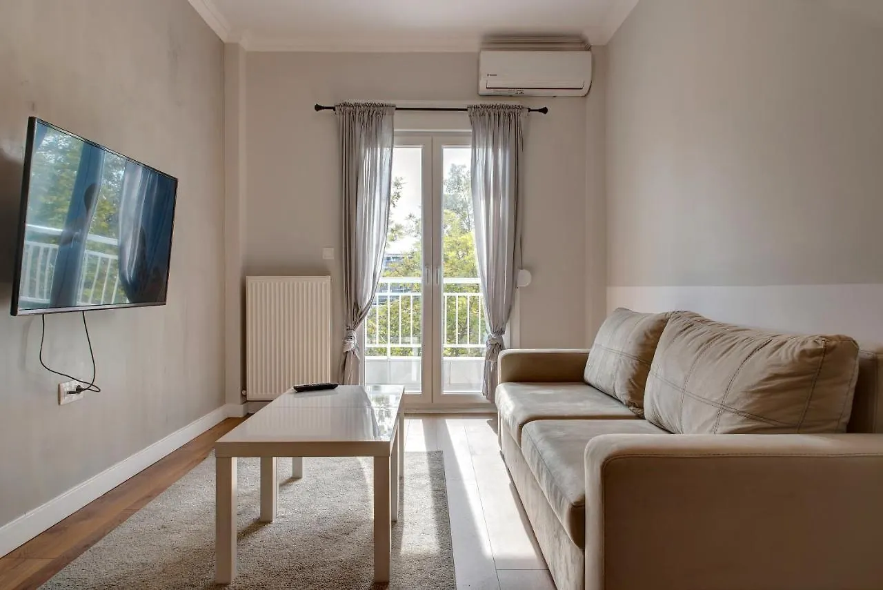 Modern Style Home Near The Train Station Thessaloniki Griechenland